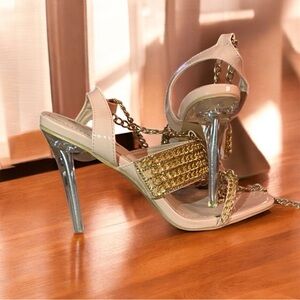 Elegant Chain-Embellished Heels in Nude and Gold